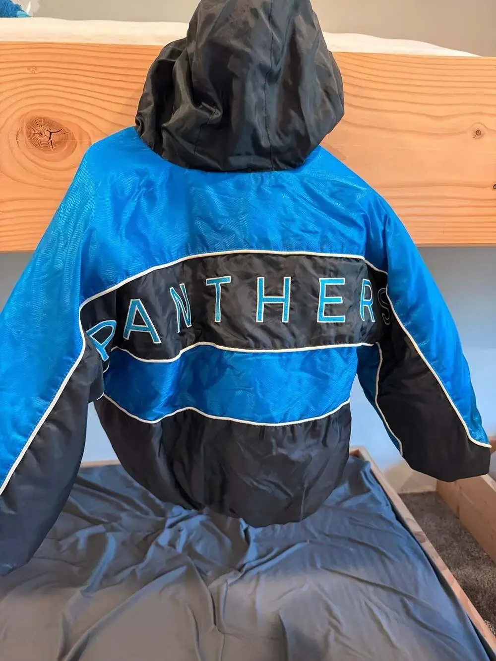 KIDS Vintage NFL Carolina Panthers Reversible Full-Zip Winter Puffer Jacket
